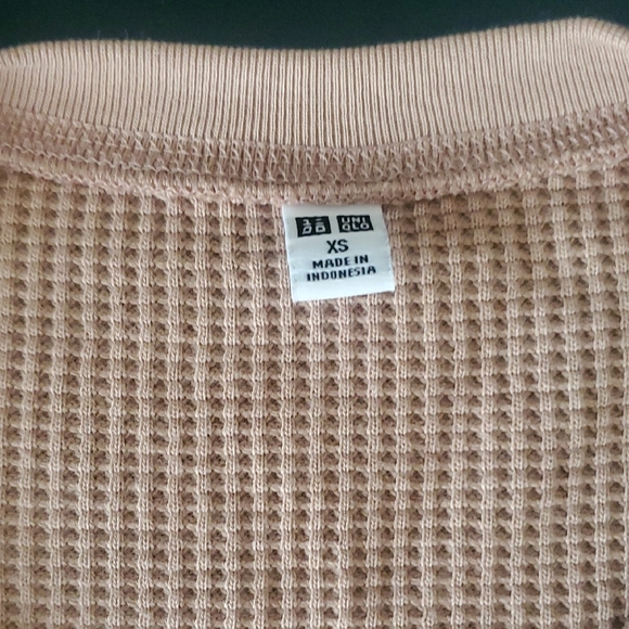 Uniqlo Tan Waffle Knit Top - Picture 2 of 2